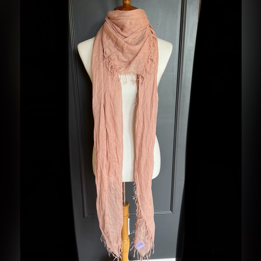 New Auth Chan Luu Cashmere and Silk Scarf Color: Seed Pearl